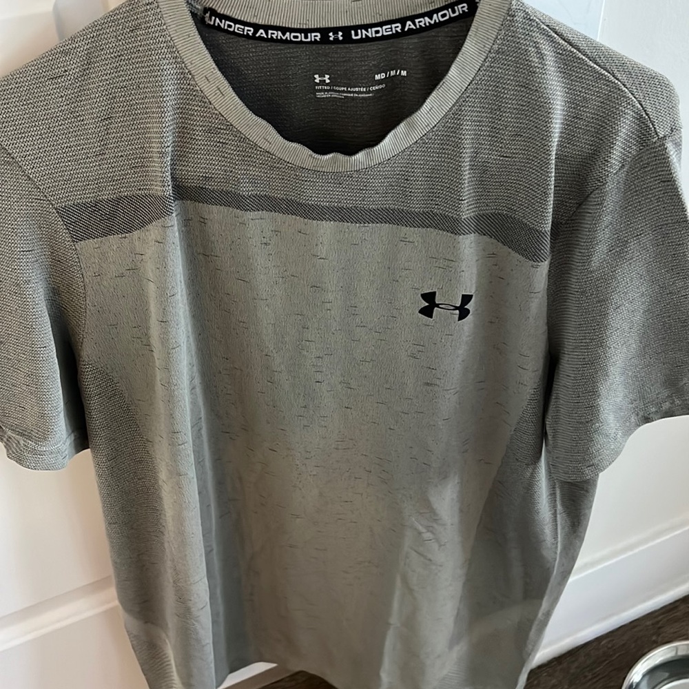 Under armour t-shirt